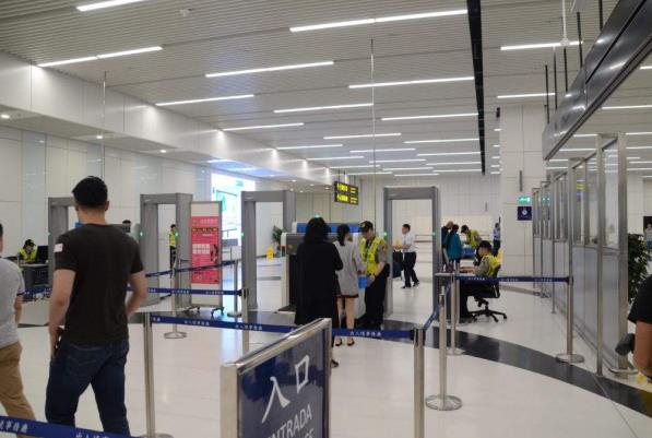 港珠澳大桥客流突破1000万 港珠澳大桥客流突破1000万