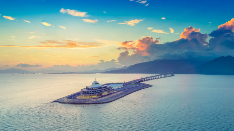 两地车牌归属于个人还是公司?是否可以出售转让?